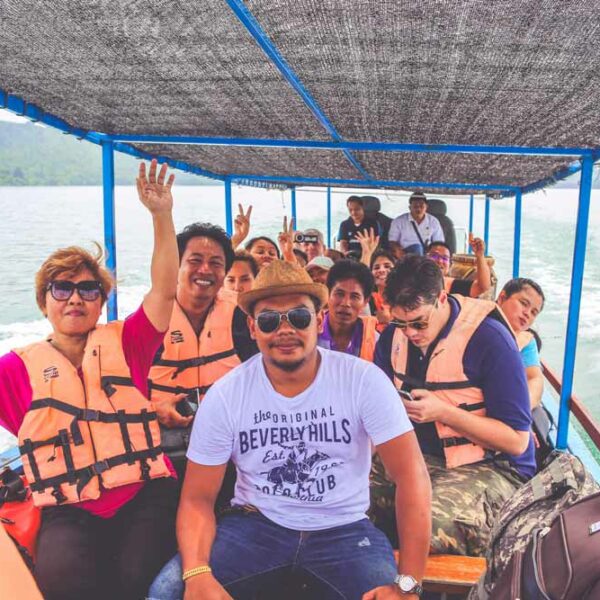 Team Ausflug in den Khao Sok National Park