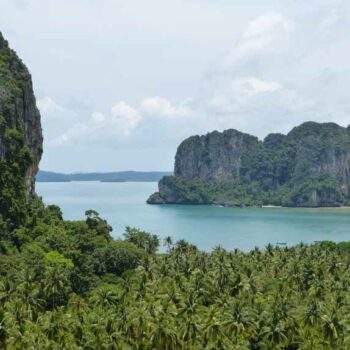 Blick auf die Krabi Halbinsel Railay