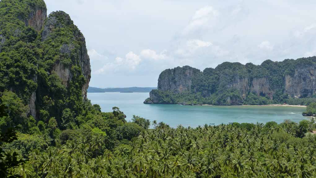 Blick auf die Krabi Halbinsel Railay