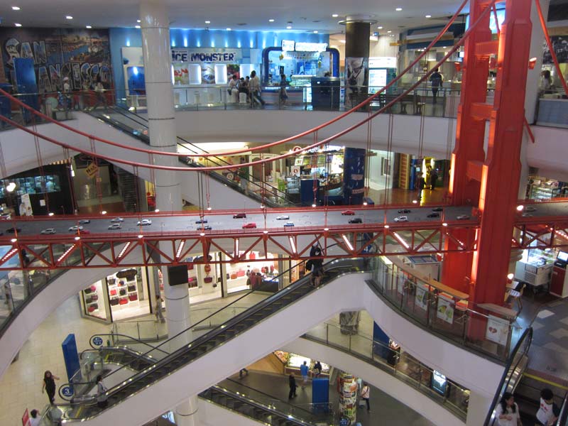 Terminal 21 von Innen, das Shopping Center ist an der BTS Station Asok gelegen, Bangkok, Thailand