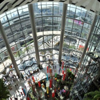 Das Innenleben der Siam Paragon Mall in Bangkok, Thailand