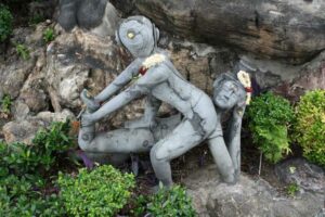 Statuen zur Thai-Massage im Wat Pho Tempel in Bangkok, Thailand