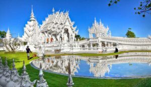 Chiang Mai Rundreise Wat Rong Khun Weißer Tempel Chiang Rai