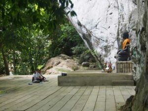 Tham Lae Khao Kob - Krabi Rundreise