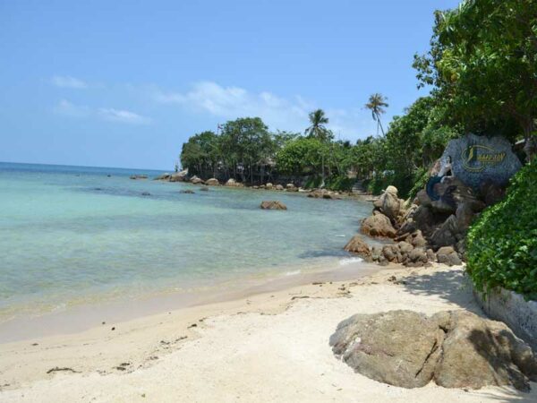 Der Strand des Haadson Resorts auf Koh Phangan, ein Ort zum träumen wartet auf Sie.