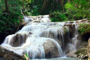 Erawan Wasserfall im Erawan Nationalpark