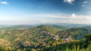 Panorama Blick über Chiang Rai und die Berge