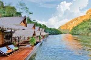 FloatHouse River Kwai, Floating Villa, Flitterwochen Thailand