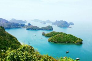 Blick ueber den Ang Thong Marine National Park vom bekannten Aussichtspunkt