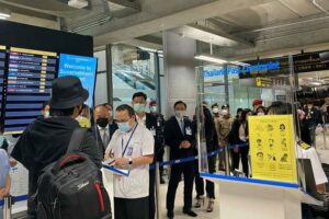 Ankunfstbereich des Flughafen in Bangkok, wo die meisten Touristen ankommen.