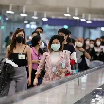 Touristen die im Zuge eines der Einreiseprogramme nach Thailand einreisen.
