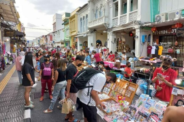 Ein Markt in Phuket Old Town, welcher gerne von Touristen besucht wird.