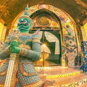 Auch der Wat Phra Kaeo wird sich ab 01 Juli über mehr Besucher freuen, wenn die Einreiseauflagen aufgehoben sind.