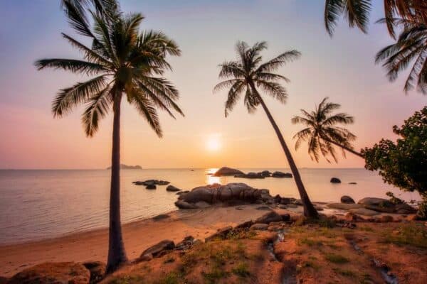 Die Insel Koh Mak in der östlichen Provinz Trat und das Dorf Huay Pu Keng in der nördlichen Provinz Mae Hong Son wurden mit einem Nachhaltigkeitspreis ausgezeichnet.